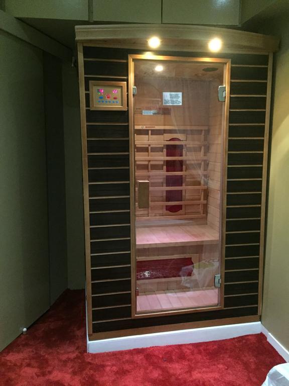 Le Love Spa Лион Экстерьер фото