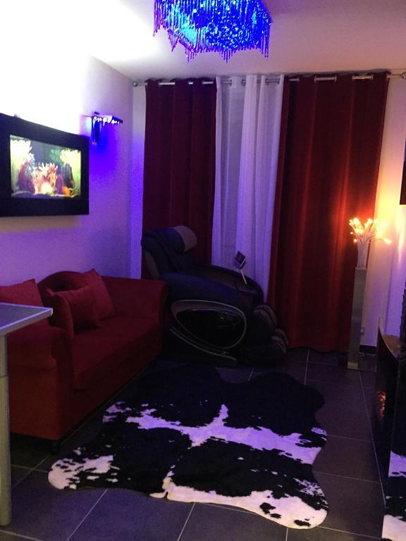 Le Love Spa Лион Экстерьер фото